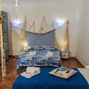 Marierose House Apartment